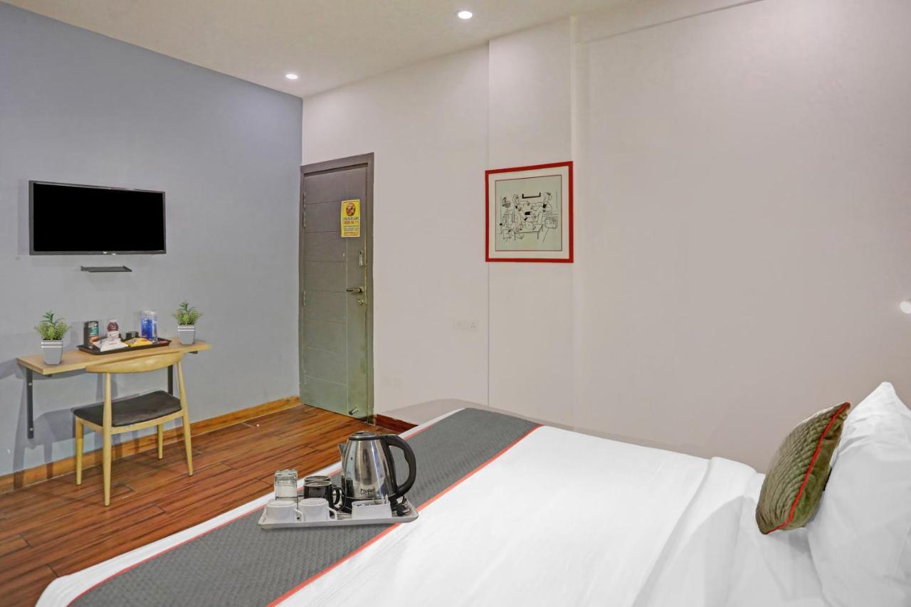 Oyo Townhouse 587 Sector 19 Ξενοδοχείο Kālkāji Devi Εξωτερικό φωτογραφία