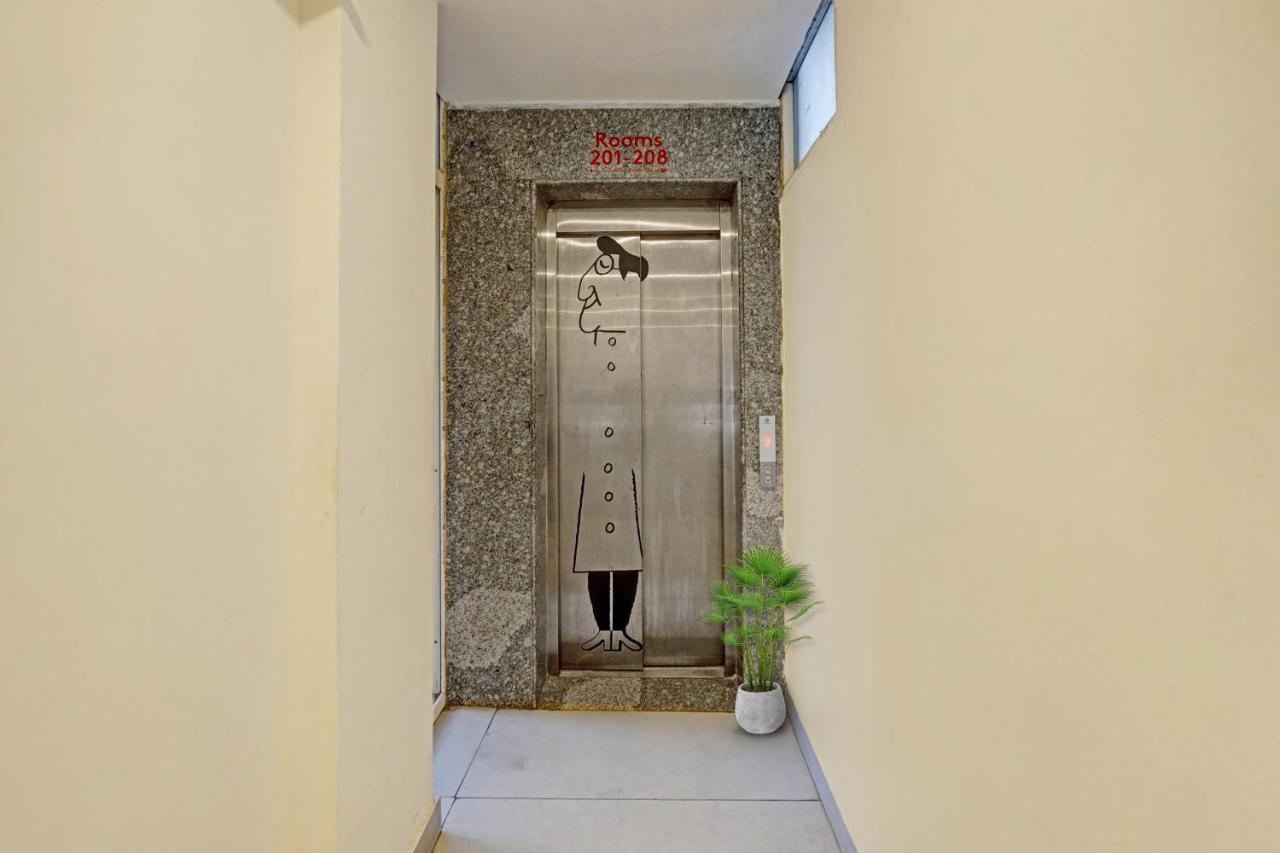 Oyo Townhouse 587 Sector 19 Ξενοδοχείο Kālkāji Devi Εξωτερικό φωτογραφία